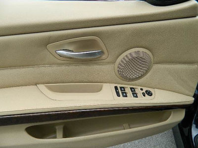 2006 BMW 330  i