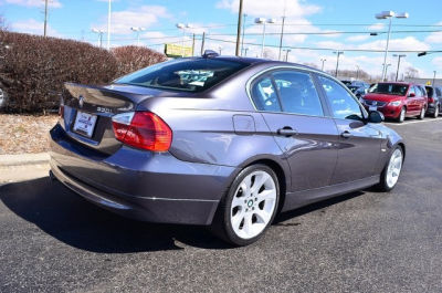 2006 BMW 330  i