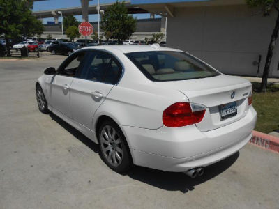 2006 BMW 330  i
