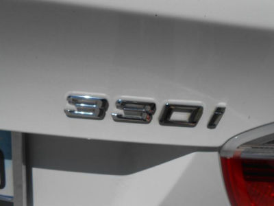 2006 BMW 330  i