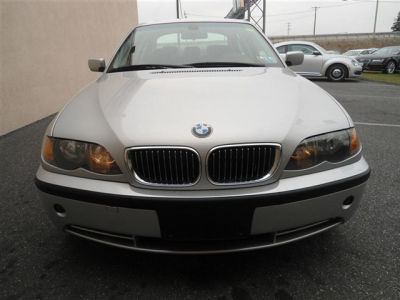 2005 BMW 330  xi