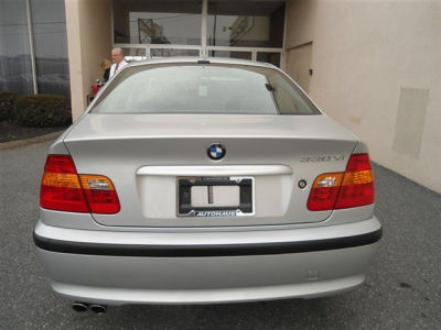 2005 BMW 330  xi