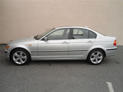 2005 BMW 330  xi