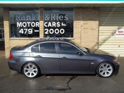 2006 BMW 330 i