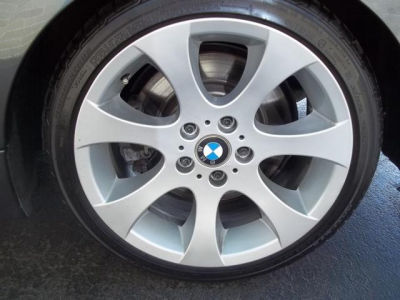2006 BMW 330 i