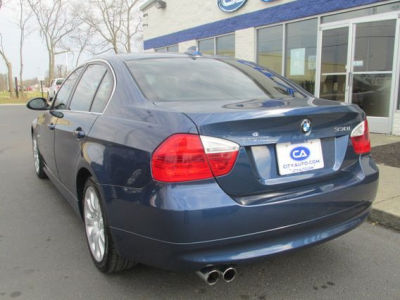 2006 BMW 330  i