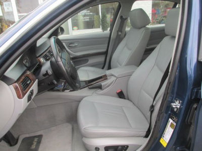 2006 BMW 330  i