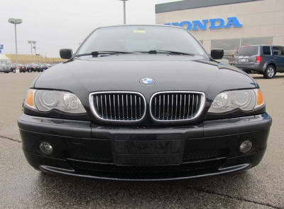 2003 BMW 330  xi