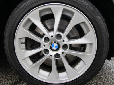 2003 BMW 330  xi