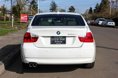 2006 BMW 330  xi