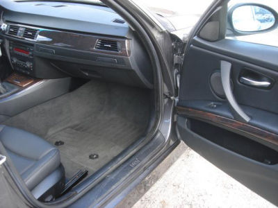 2006 BMW 330  xi
