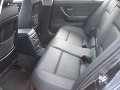 2006 BMW 330  xi