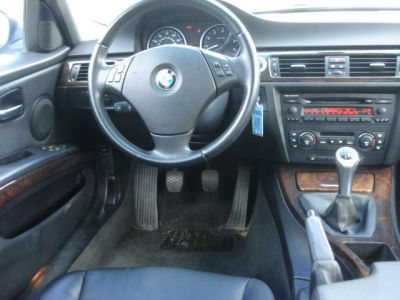 2006 BMW 330  xi