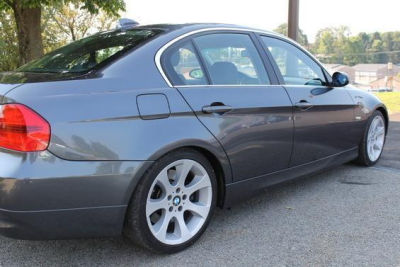 2006 BMW 330  i