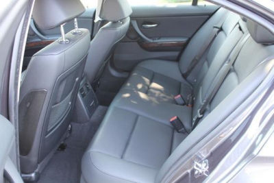 2006 BMW 330  i