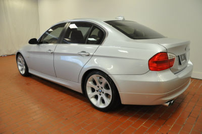 2006 BMW 330  i