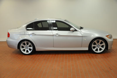 2006 BMW 330  i