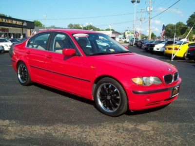 2004 BMW 330  i