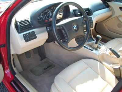 2004 BMW 330  i