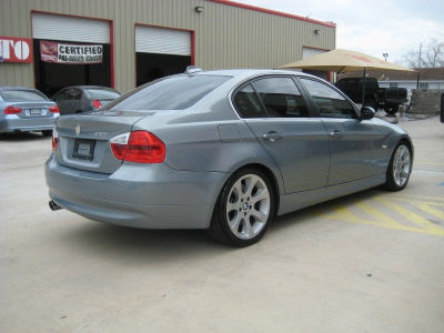 2006 BMW 330  i