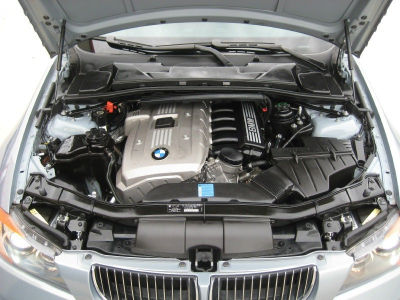2006 BMW 330  i
