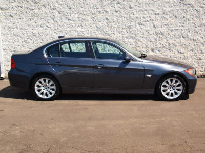 2006 BMW 330  i