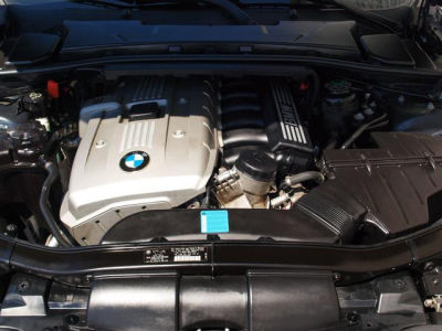 2006 BMW 330  i