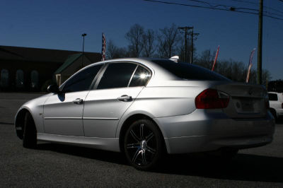 2006 BMW 330  xi