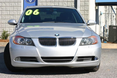 2006 BMW 330  xi