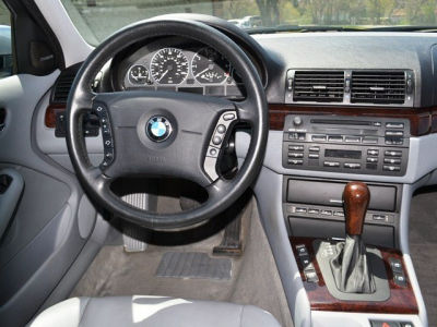 2005 BMW 330 xi