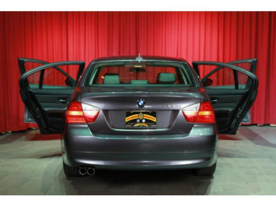 2006 BMW 330 i