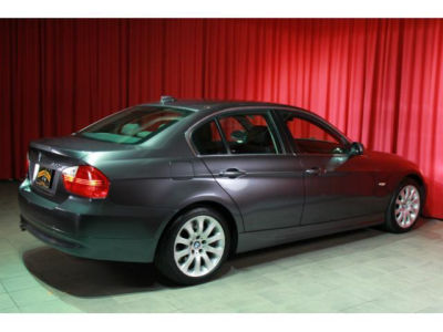 2006 BMW 330 i
