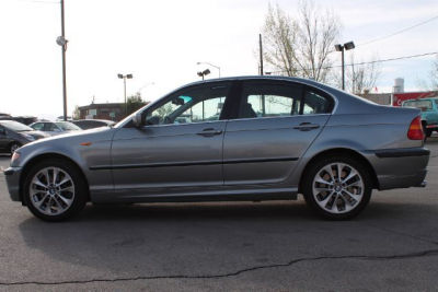 2005 BMW 330  xi