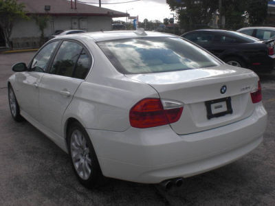 2006 BMW 330 i