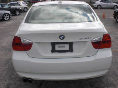 2006 BMW 330 i