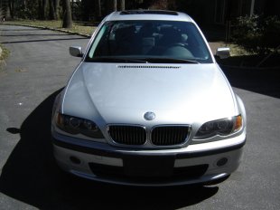 2004 BMW 330  xi