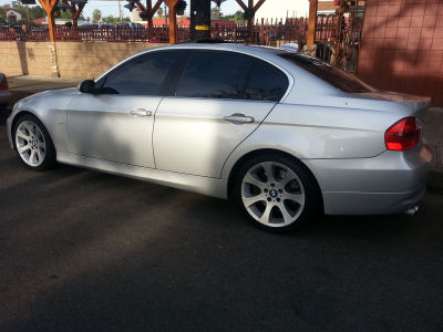 2006 BMW 330  i