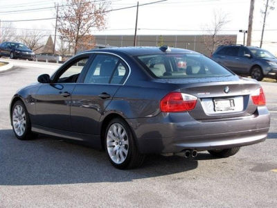 2006 BMW 330  i