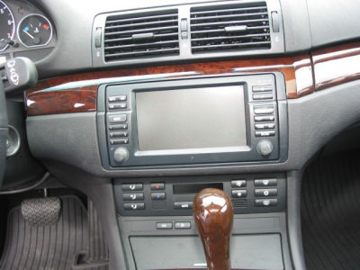 2005 BMW 330 i