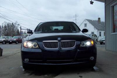 2006 BMW 330  i