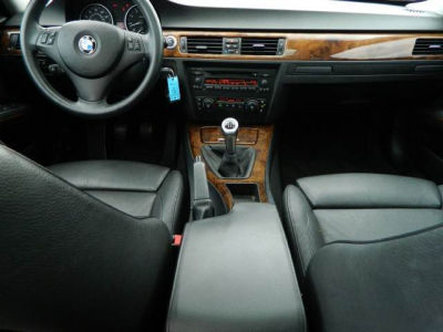 2006 BMW 330 i