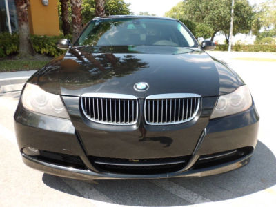 2006 BMW 330  i