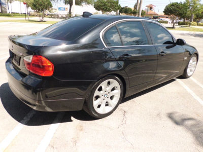 2006 BMW 330  i