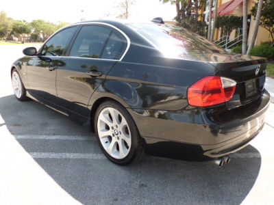 2006 BMW 330  i