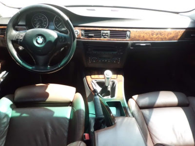 2006 BMW 330  i