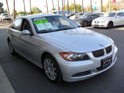 2006 BMW 330 i