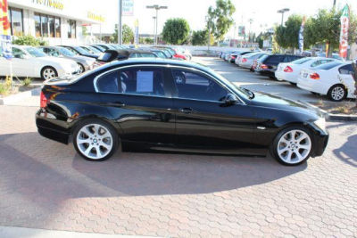2006 BMW 330 i