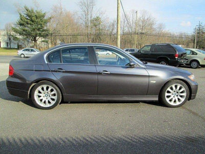 2006 BMW 330  i