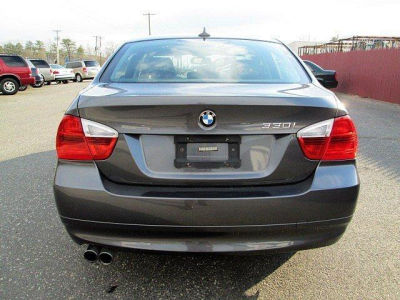 2006 BMW 330  i