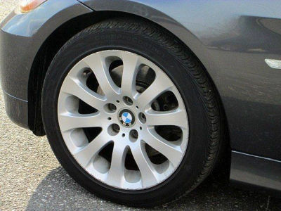 2006 BMW 330  i